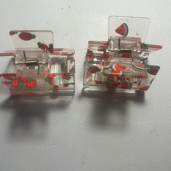 Two small strawberry and watermelon claw clips 🍓🍉 - Picture 2 of 3